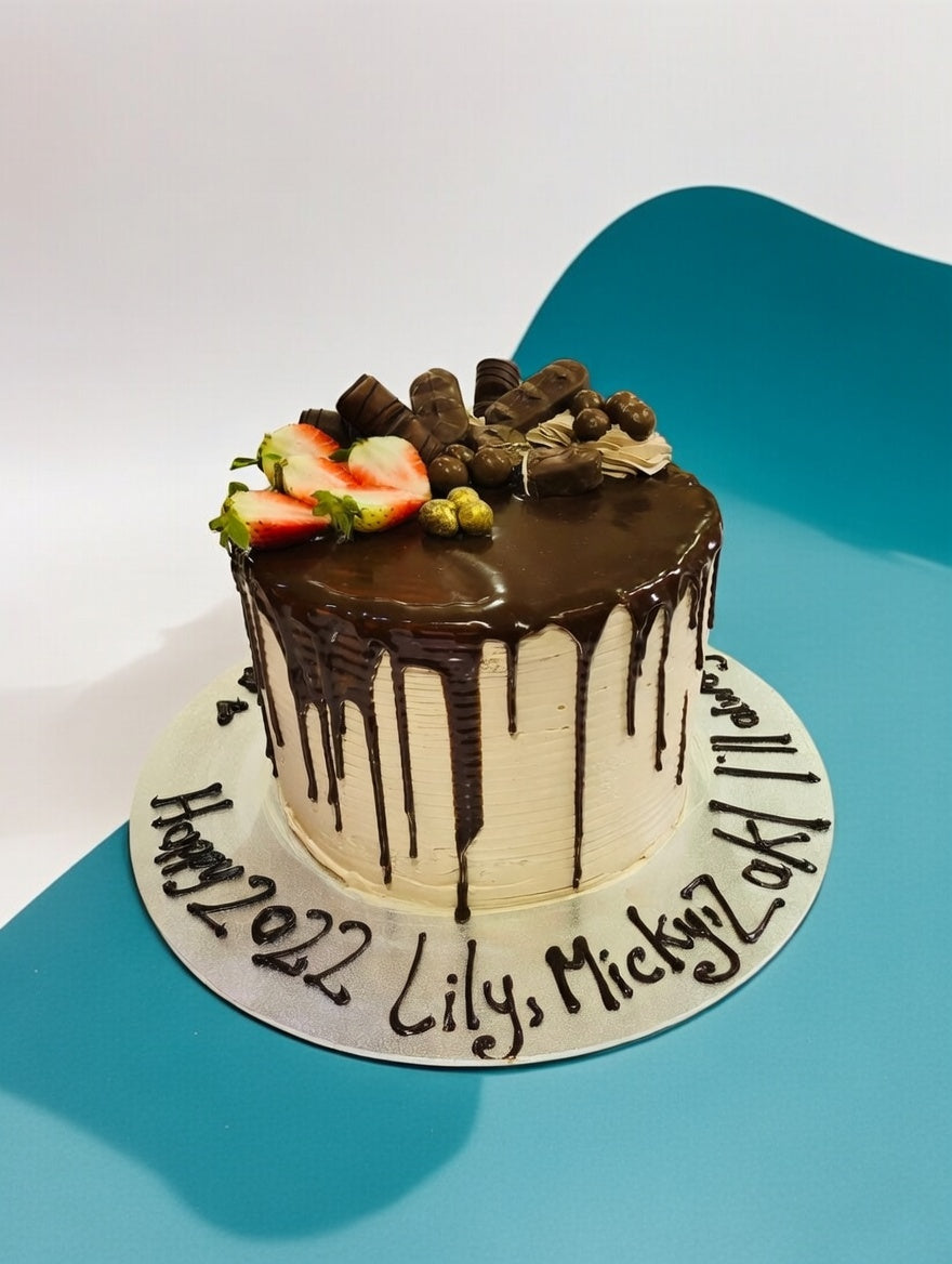 Drip with Chocolate Ganag Cake