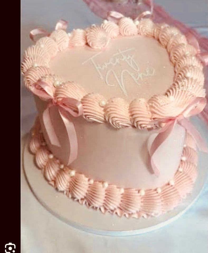 Emerald Velvet Heart Cake (Tall)