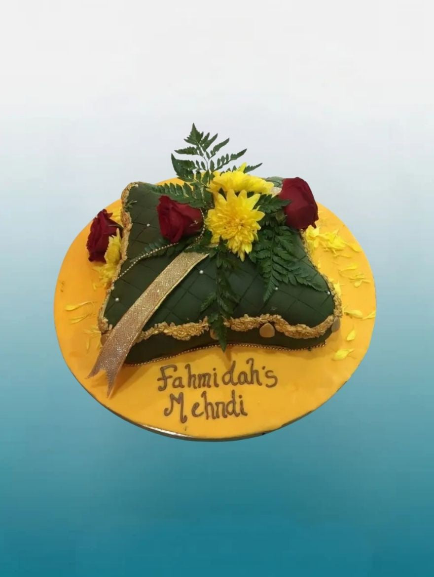 Traditional Emerald & Gold Cushion Mehndi / Haldi Cake