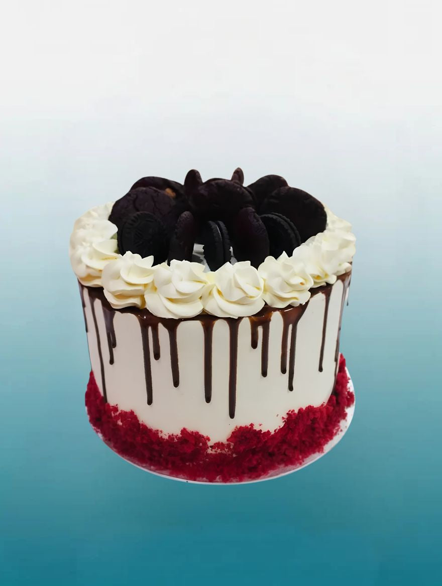 Cookies & Velvet Drip Cake | Oreo Red Velvet Birthday Cake