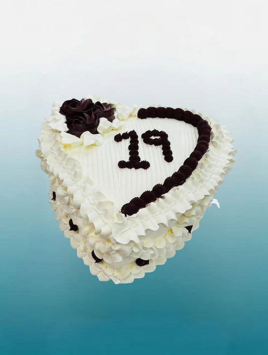 The Royal Heart vintage Princess Cake