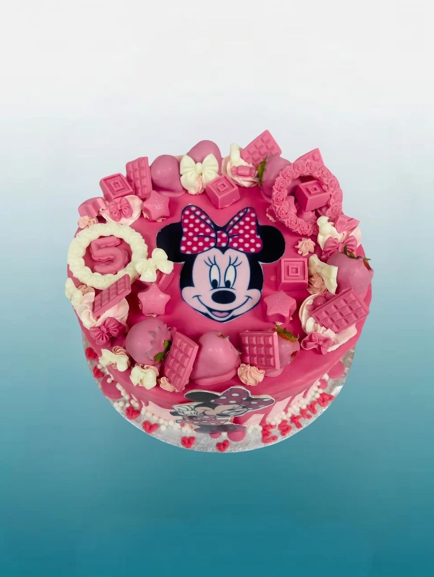 Minnie Mouse Pink Dream Cake