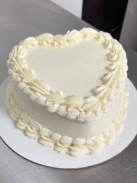 Vintage Heart Shape Cake