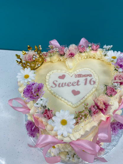 Royal Garden Sweet Heart Vintage Cake