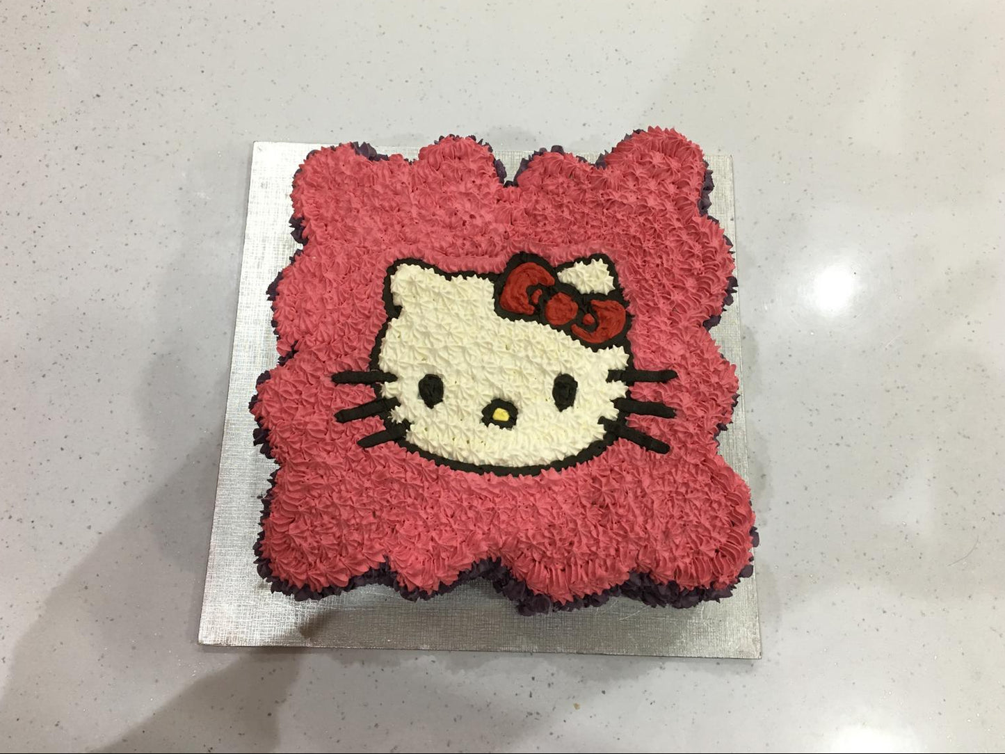 Hello Kitty Cake
