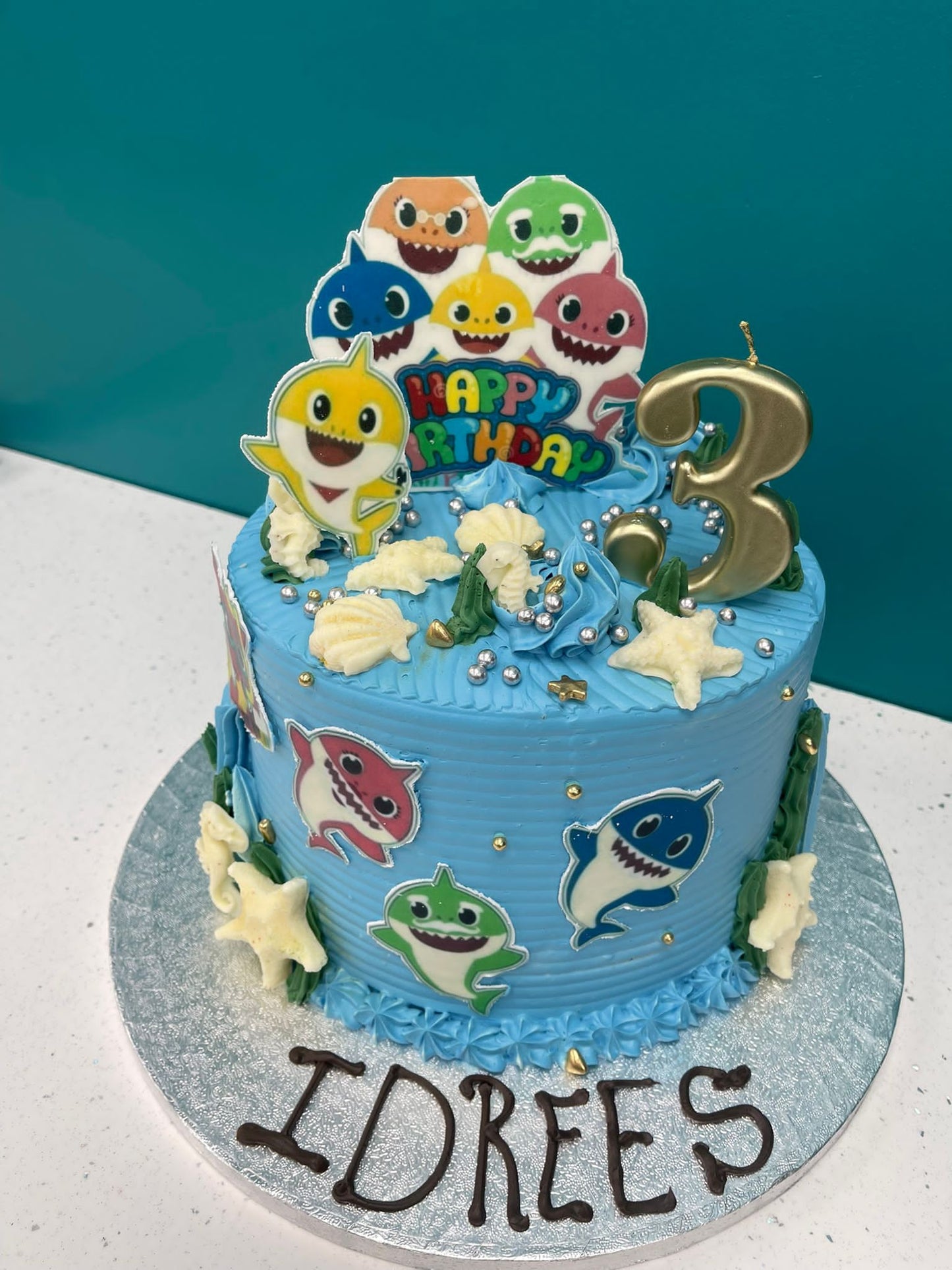 The Baby Shark Adventure Cake