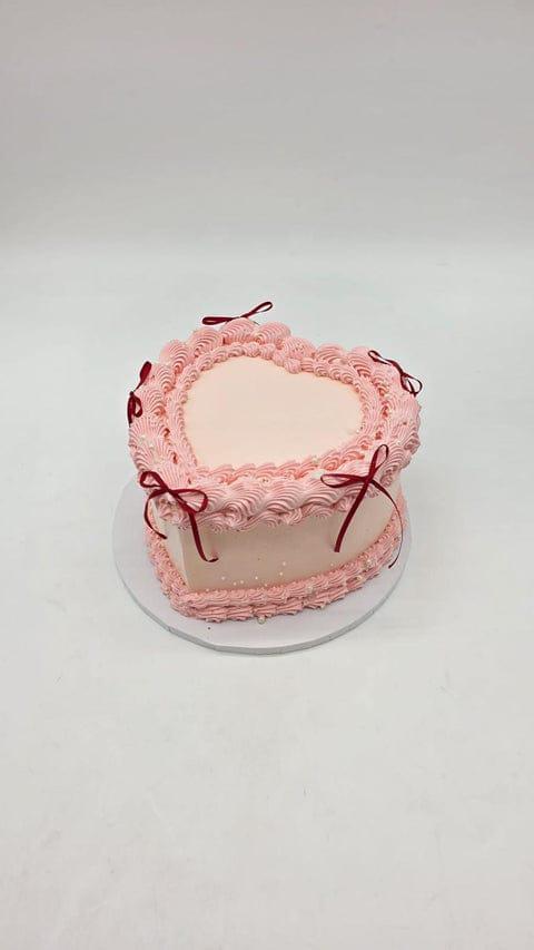 Elsa’s Winter Magic Cake (Tall)